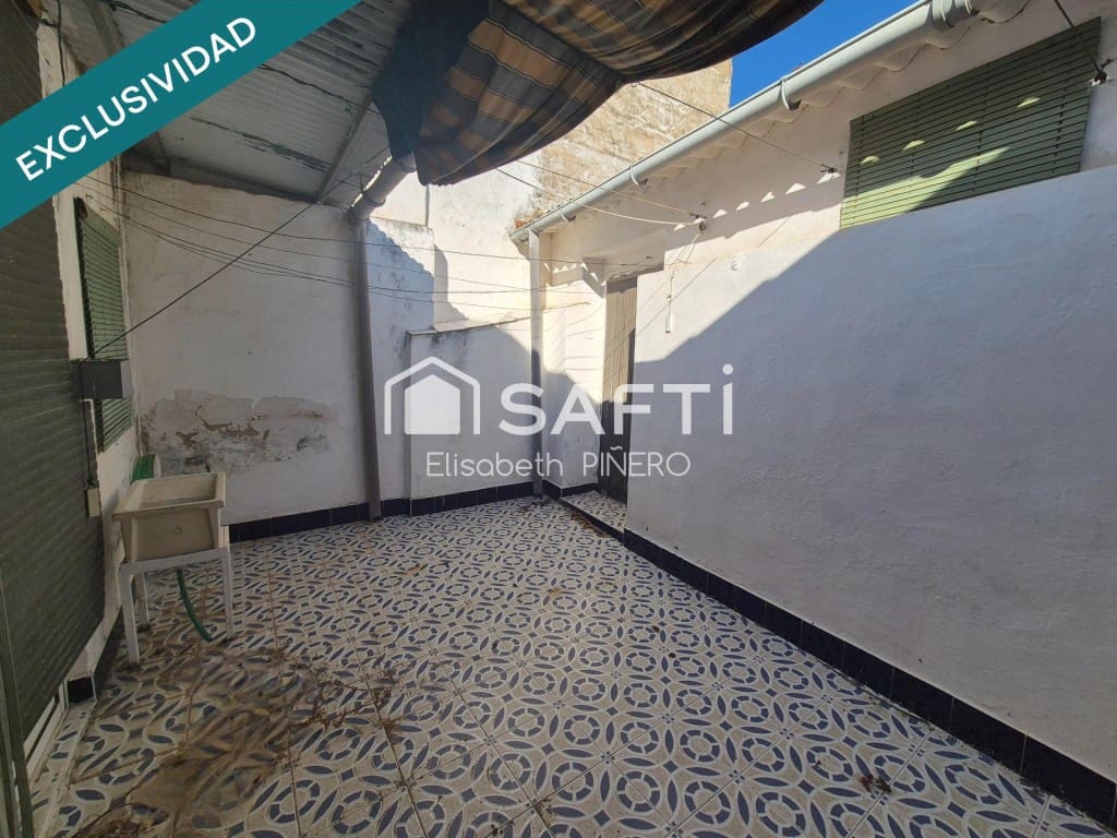 4 quarto Moradia em Banda para venda em Montijo - 49 500 € (Ref: 9595032)