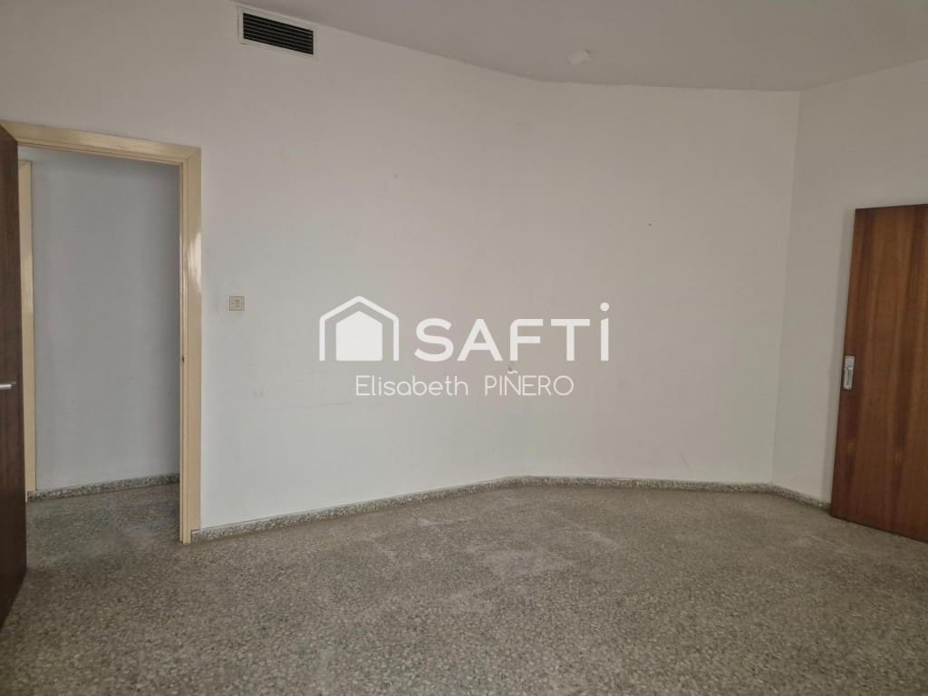 Apartamento de 5 habitaciones en Montijo en venta con garaje - 150.000 € (Ref: 9595035)