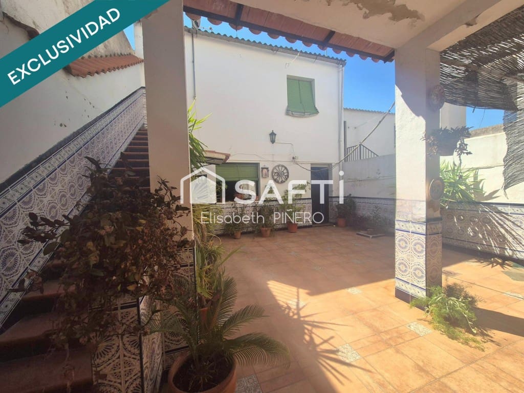 5 quarto Moradia em Banda para venda em Montijo com garagem - 190 000 € (Ref: 9595036)