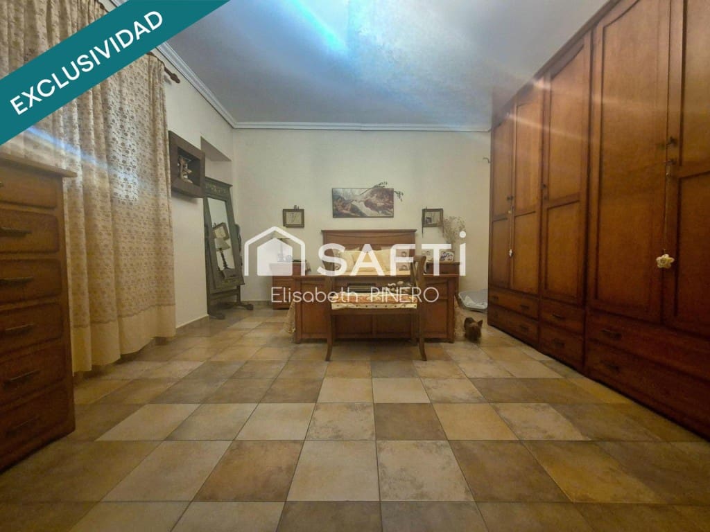 5 quarto Moradia em Banda para venda em Montijo com garagem - 190 000 € (Ref: 9595036)
