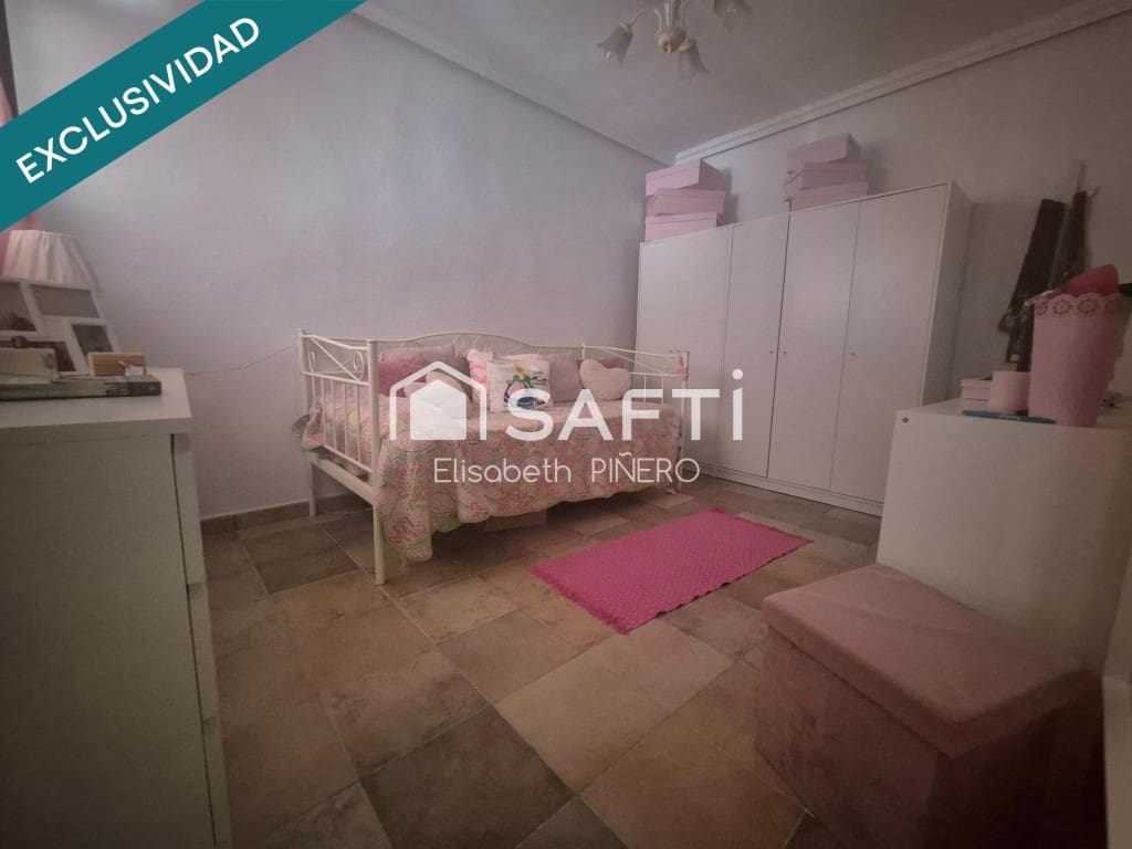 5 quarto Moradia em Banda para venda em Montijo com garagem - 190 000 € (Ref: 9595036)