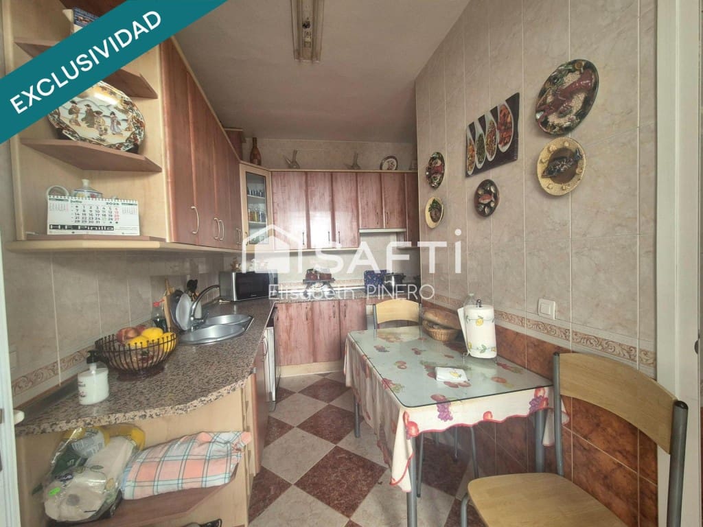5 quarto Moradia em Banda para venda em Montijo com garagem - 190 000 € (Ref: 9595036)
