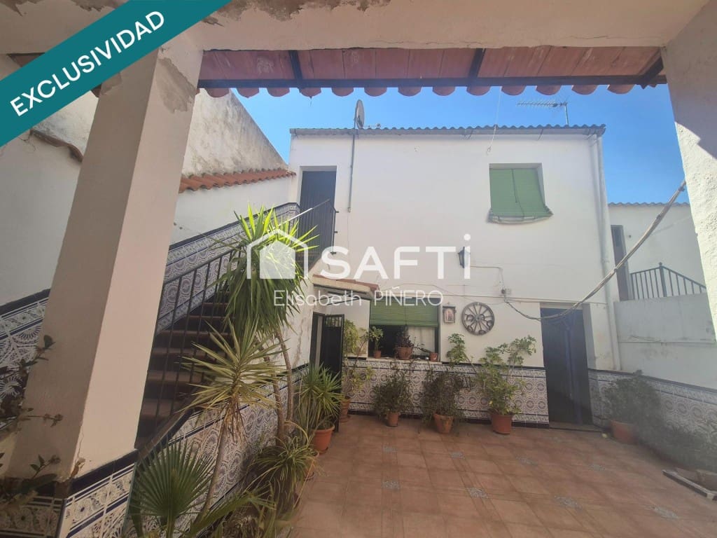 5 quarto Moradia em Banda para venda em Montijo com garagem - 190 000 € (Ref: 9595036)