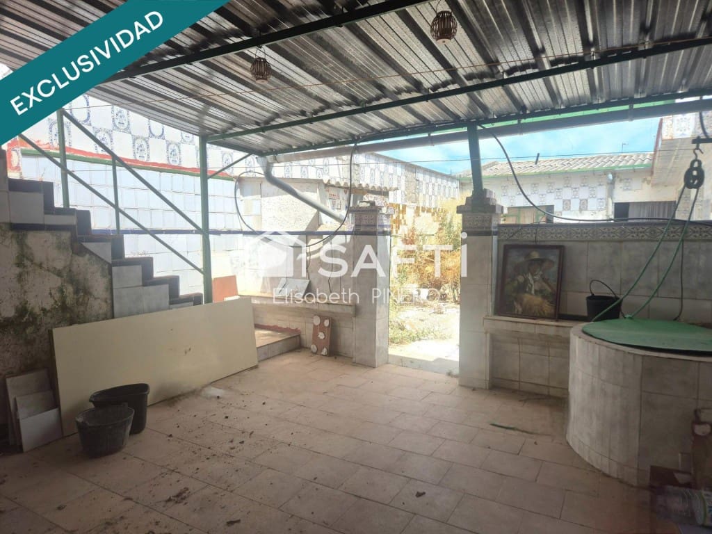 4 quarto Moradia em Banda para venda em Montijo com garagem - 72 000 € (Ref: 9595037)