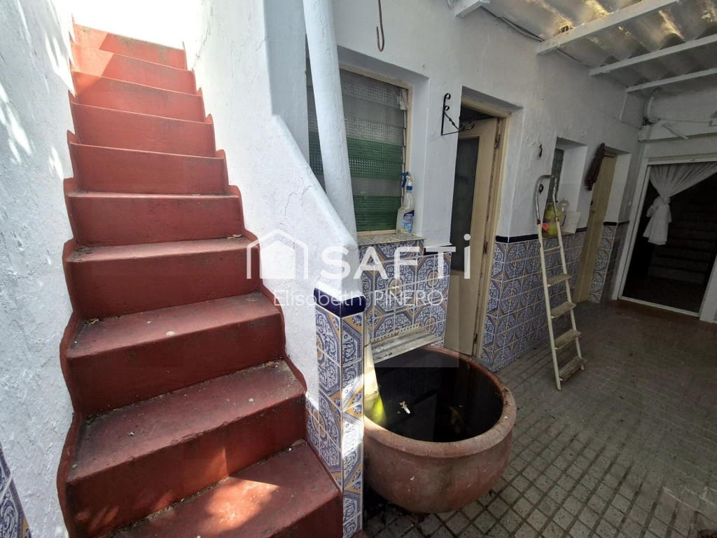 5 quarto Moradia em Banda para venda em Montijo - 59 500 € (Ref: 9595038)