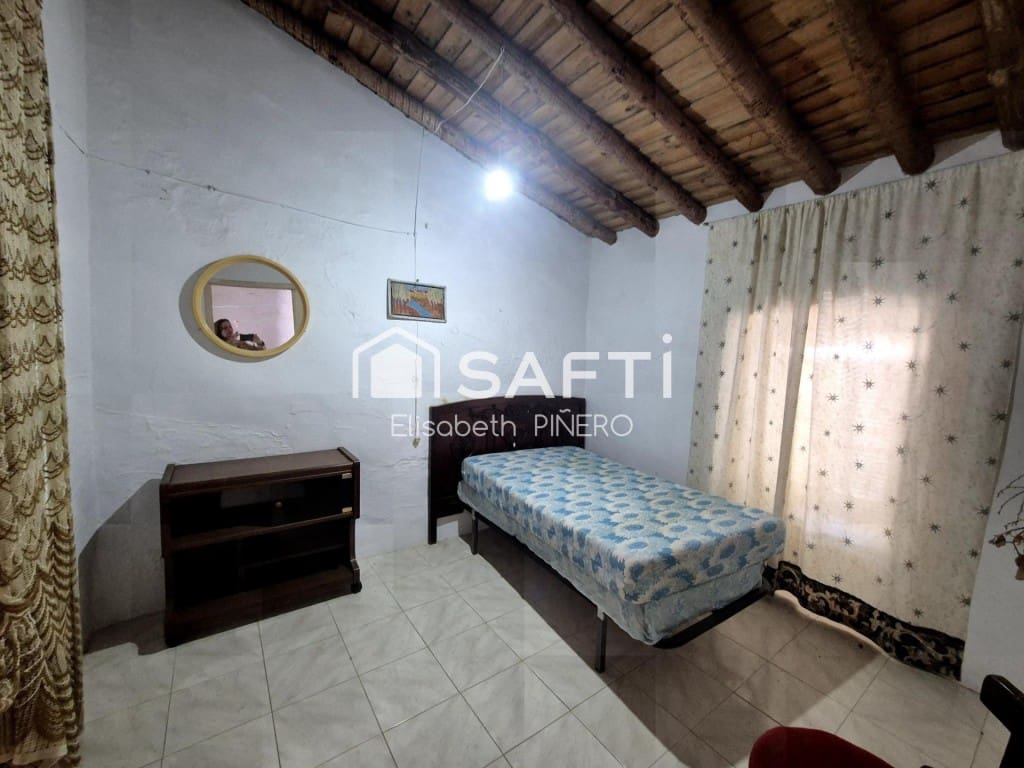 5 quarto Moradia em Banda para venda em Montijo - 59 500 € (Ref: 9595038)