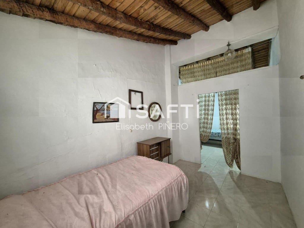 5 quarto Moradia em Banda para venda em Montijo - 59 500 € (Ref: 9595038)