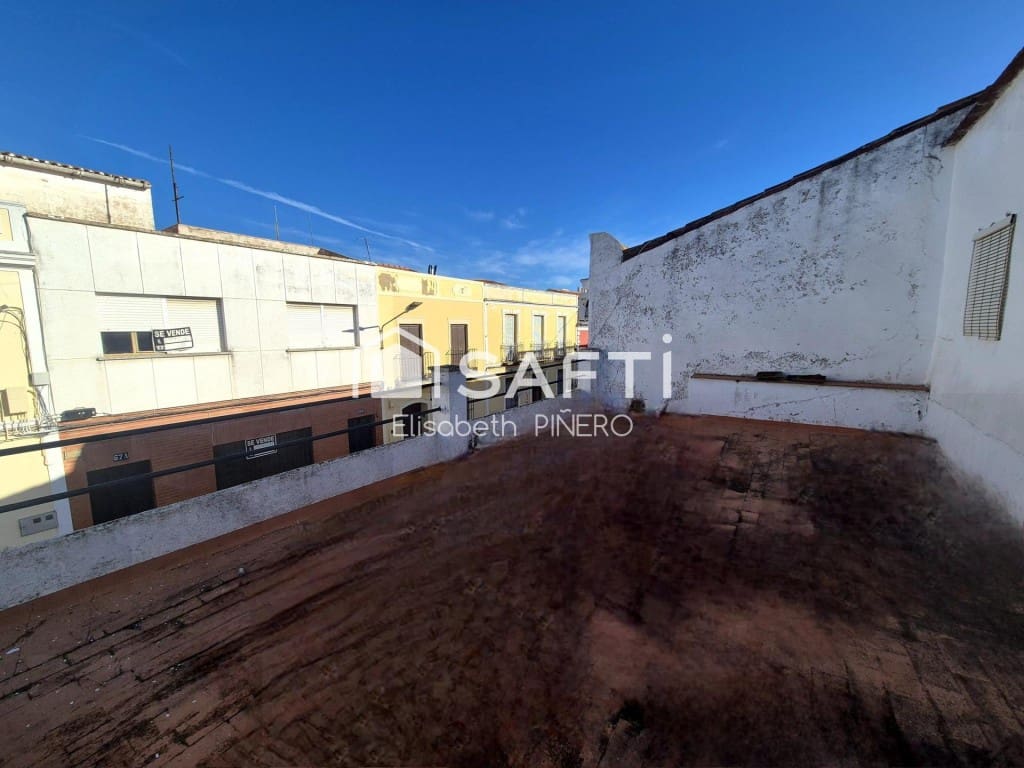 3 quarto Moradia em Banda para venda em Montijo - 75 000 € (Ref: 9595039)