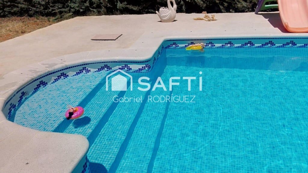 Grunde uden byggetilladelser til salg i Valverde de Leganes - € 160.000 (Ref: 9595042)