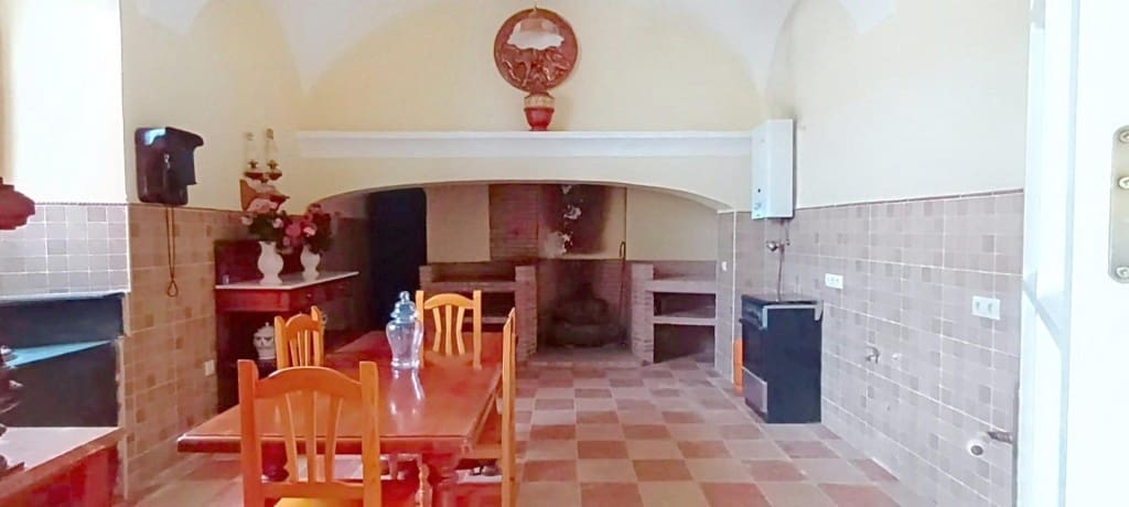 8 bedroom Finca/Country House for sale in Herreruela with pool - € 1,000,000 (Ref: 9595043)