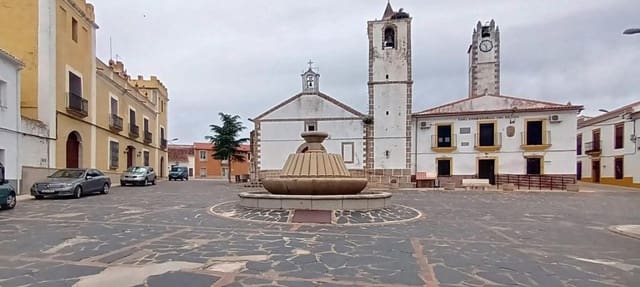 8 sovrum Finca/Hus på landet till salu i Herreruela med pool - 1 000 000 € (Ref: 9595043)