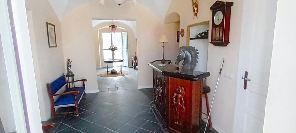 8 bedroom Finca/Country House for sale in Herreruela with pool - € 1,000,000 (Ref: 9595043)