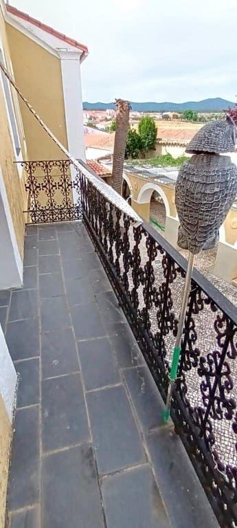 8 bedroom Finca/Country House for sale in Herreruela with pool - € 1,000,000 (Ref: 9595043)