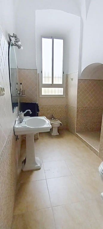 8 bedroom Finca/Country House for sale in Herreruela with pool - € 1,000,000 (Ref: 9595043)