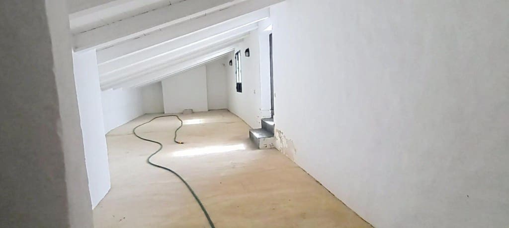 8 bedroom Finca/Country House for sale in Herreruela with pool - € 1,000,000 (Ref: 9595043)