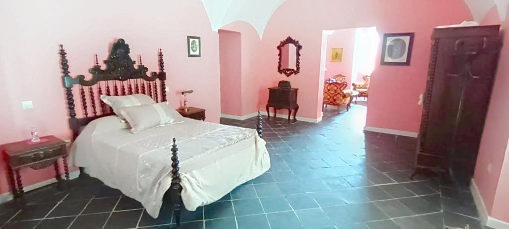 8 bedroom Finca/Country House for sale in Herreruela with pool - € 1,000,000 (Ref: 9595043)