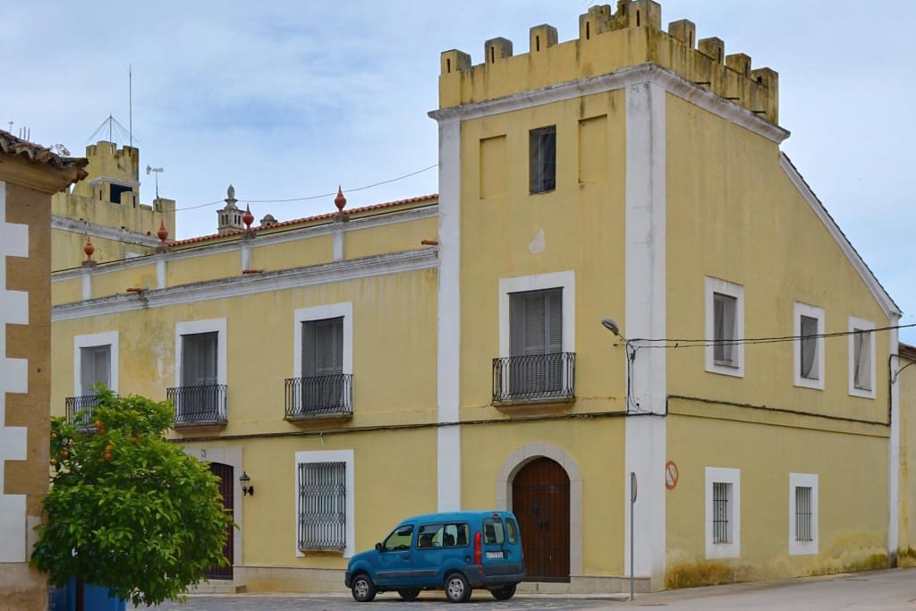 8 bedroom Finca/Country House for sale in Herreruela with pool - € 1,000,000 (Ref: 9595043)