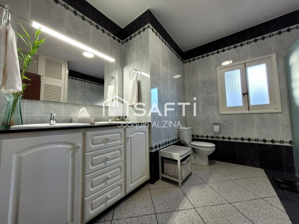 3 sovrum Villa till salu i Ciutadella de Menorca med pool garage - 840 000 € (Ref: 9595045)