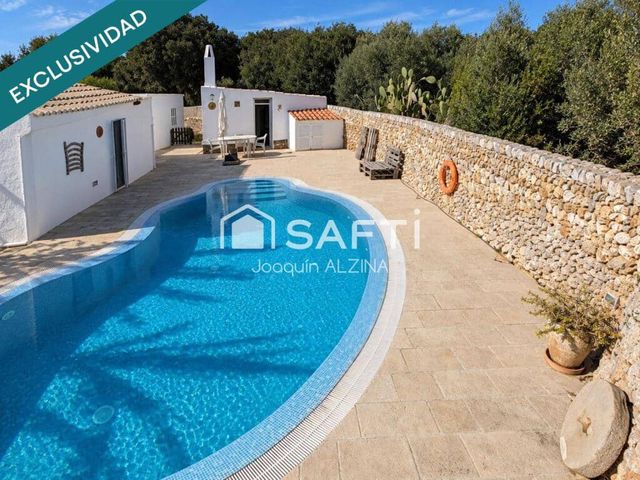 3 soveværelse Finca/Landehus til salg i Llucmaçanes, Mahón / Maó med swimmingpool garage - € 1.400.000 (Ref: 9595048)