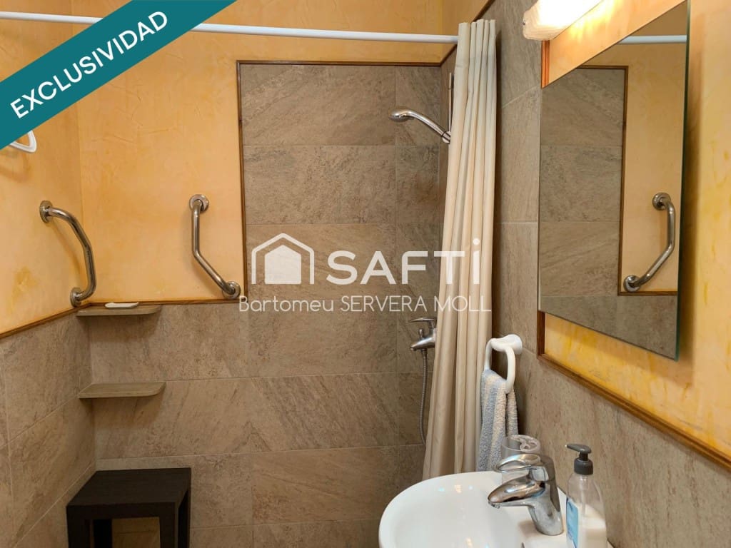 3 makuuhuone Huvila myytävänä paikassa Ciutadella de Menorca mukana uima-altaan 
autotalli - 795 000 € (Ref: 9595049)