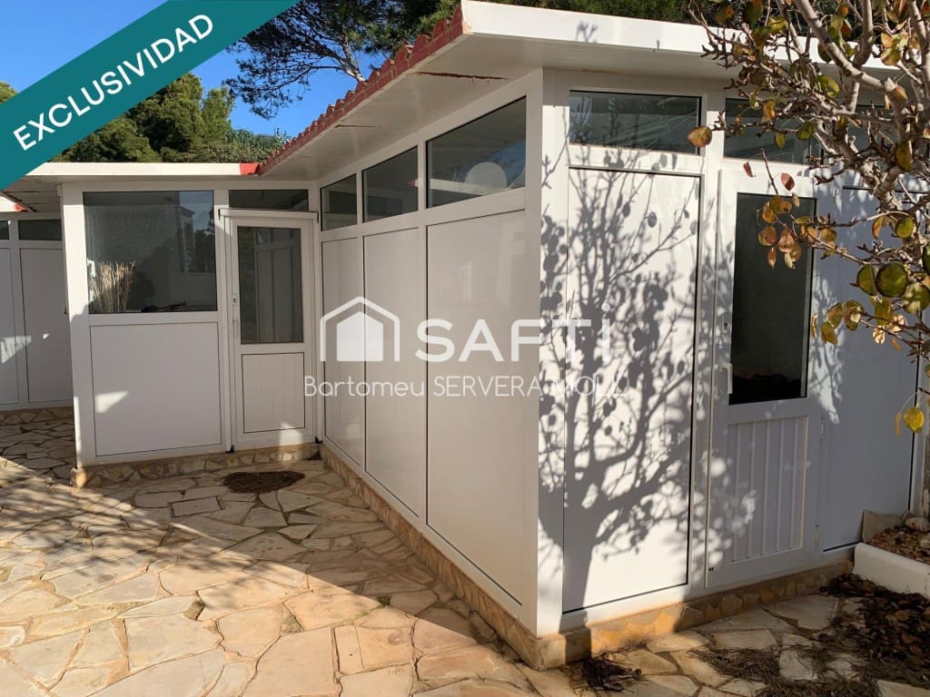 3 makuuhuone Huvila myytävänä paikassa Ciutadella de Menorca mukana uima-altaan 
autotalli - 795 000 € (Ref: 9595049)