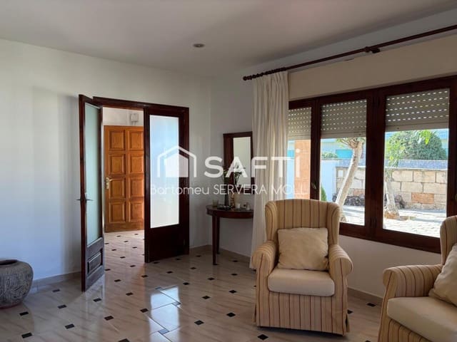 5 soveværelse Villa til salg i Ciutadella de Menorca med garage - € 870.000 (Ref: 9595053)