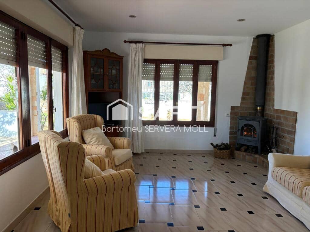 5 bedroom Villa for sale in Ciutadella de Menorca - € 870,000 (Ref: 9595053)