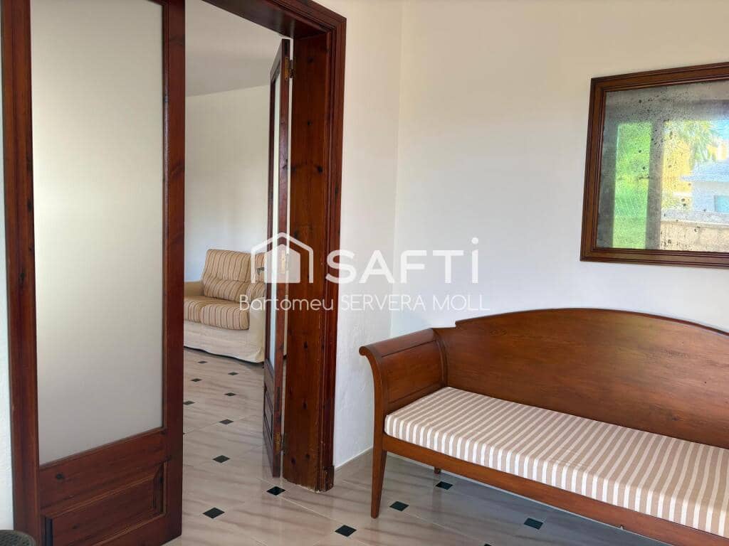 5 bedroom Villa for sale in Ciutadella de Menorca - € 870,000 (Ref: 9595053)