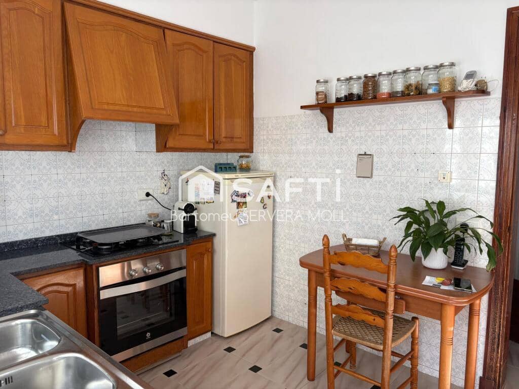 5 bedroom Villa for sale in Ciutadella de Menorca - € 870,000 (Ref: 9595053)