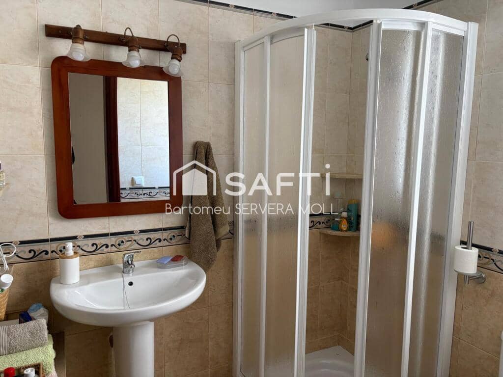 5 bedroom Villa for sale in Ciutadella de Menorca - € 870,000 (Ref: 9595053)