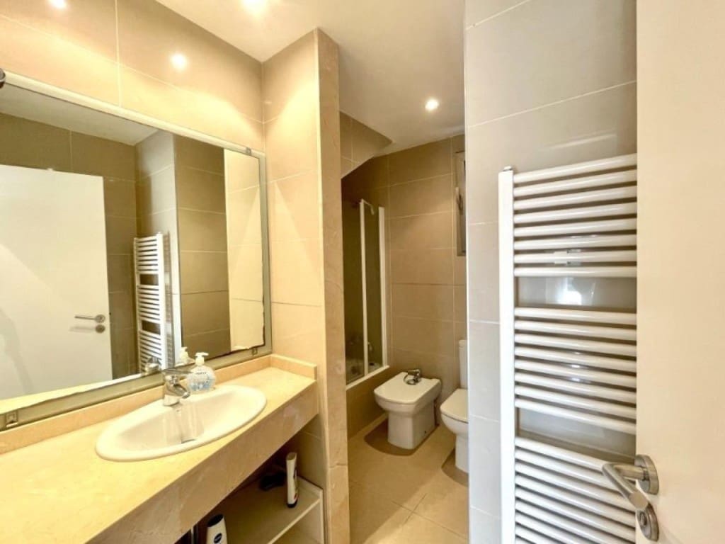 Chalet de 3 habitaciones en Manacor en alquiler con piscina - 2.250 € (Ref: 9595054)