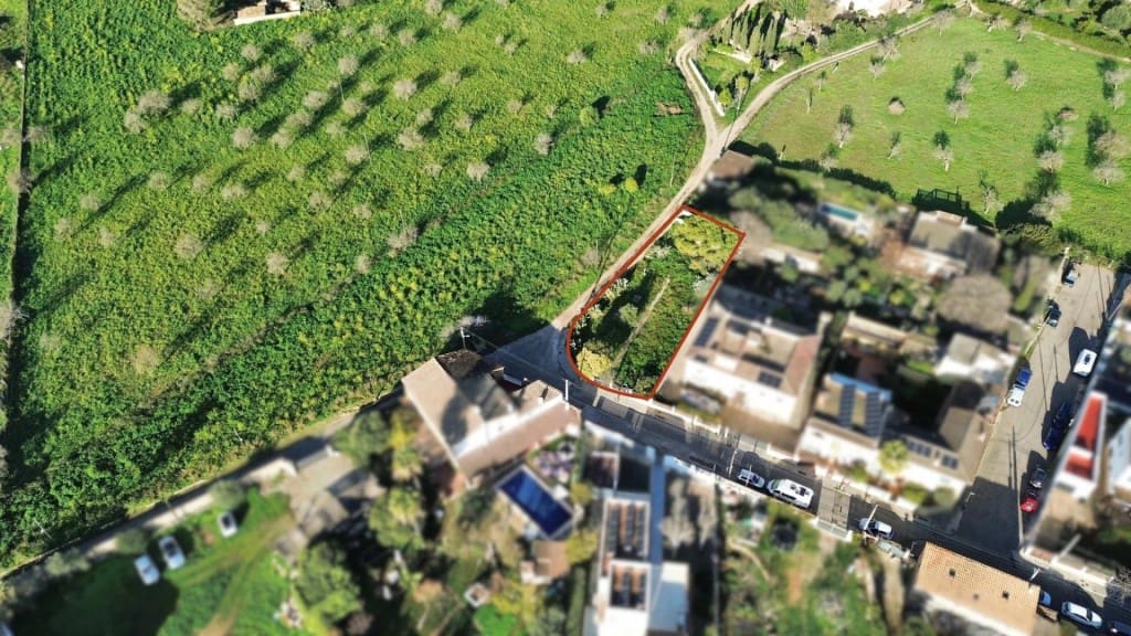 Building Plot for sale in Palma de Mallorca - € 649,000 (Ref: 9595056)