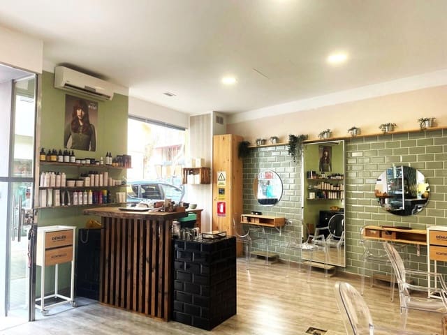 Komercyjne na sprzedaż w Plaça dels Patins, Palma de Mallorca - 40 000 € (Ref: 9595057)