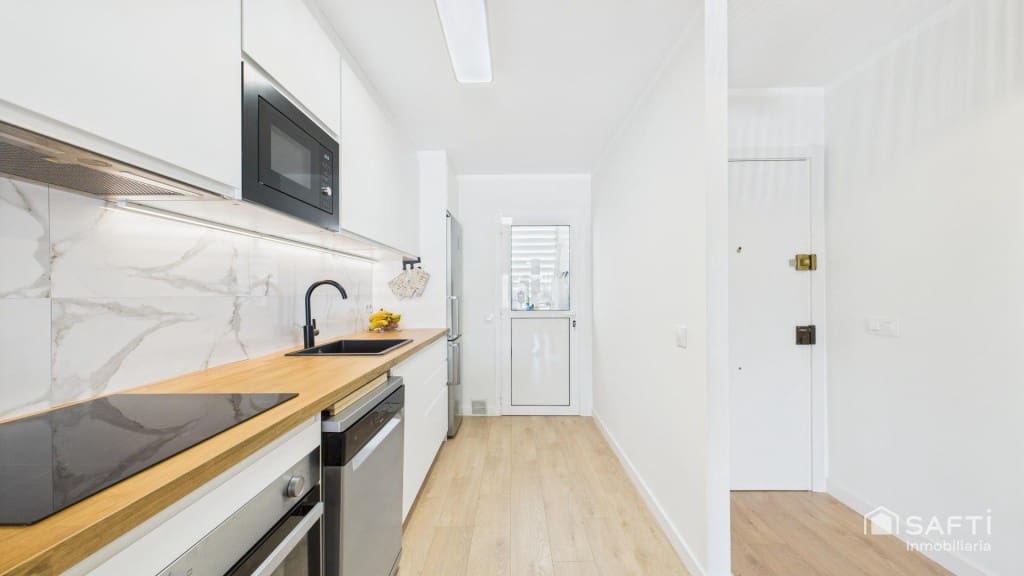 3 bedroom Apartment for sale in Calvia - € 575,000 (Ref: 9595064)