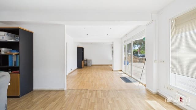 Local Comercial en Santa Ponsa, Calvià en venta con garaje - 300.000 € (Ref: 9595065)