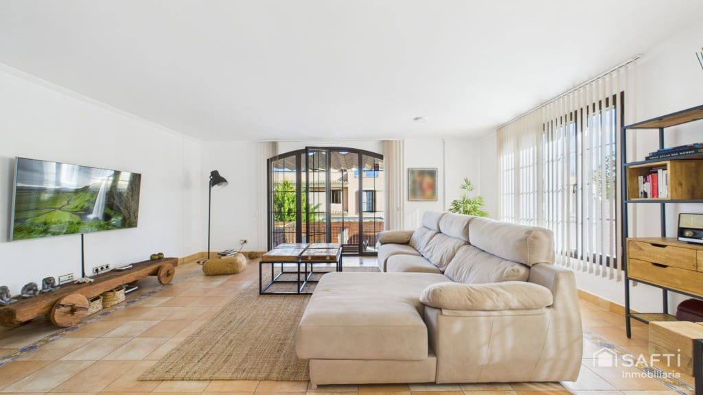 Chalet de 3 habitaciones en Puig de Ros en venta con piscina - 929.000 € (Ref: 9595067)