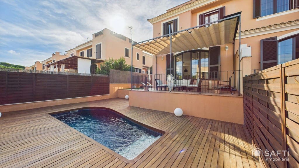 Chalet de 3 habitaciones en Puig de Ros en venta con piscina - 929.000 € (Ref: 9595067)