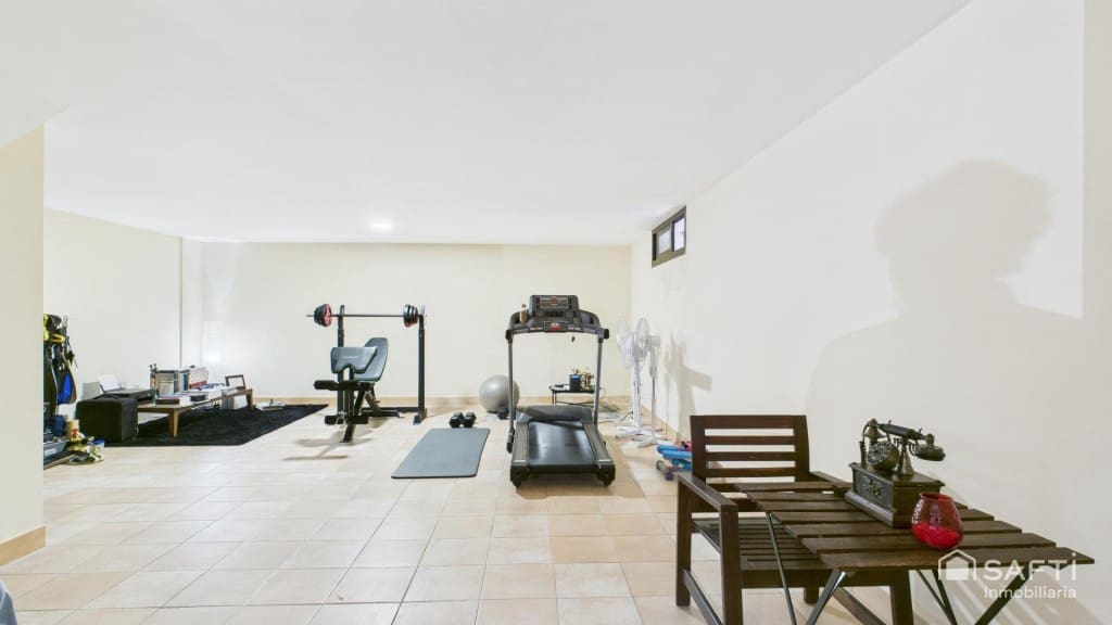 Chalet de 3 habitaciones en Puig de Ros en venta con piscina - 929.000 € (Ref: 9595067)