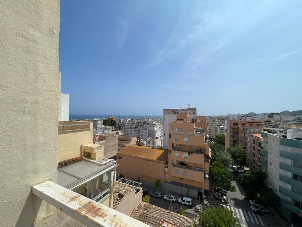1 bedroom Apartment for sale in Palma de Mallorca - € 245,000 (Ref: 9595070)