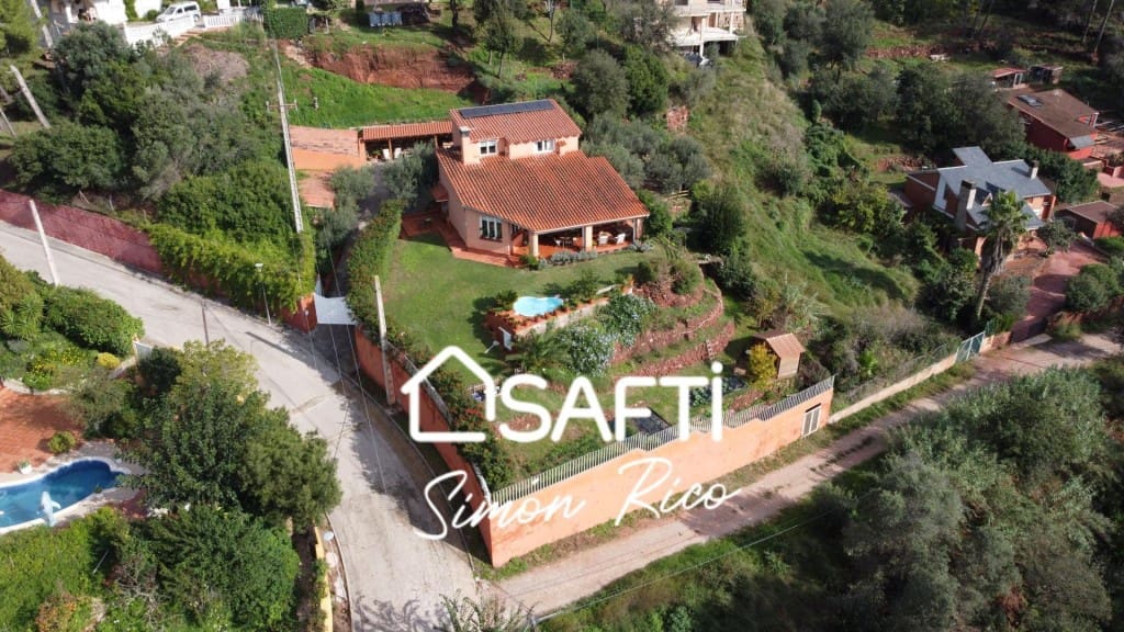 4 bedroom Villa for sale in Cervello - € 520,000 (Ref: 9595083)