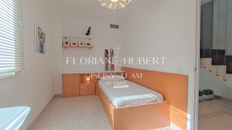 5 bedroom Villa for sale in Collbato with pool garage - € 650,000 (Ref: 9595093)