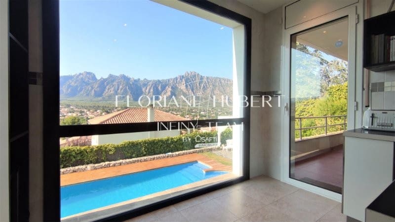 5 bedroom Villa for sale in Collbato with pool garage - € 650,000 (Ref: 9595093)