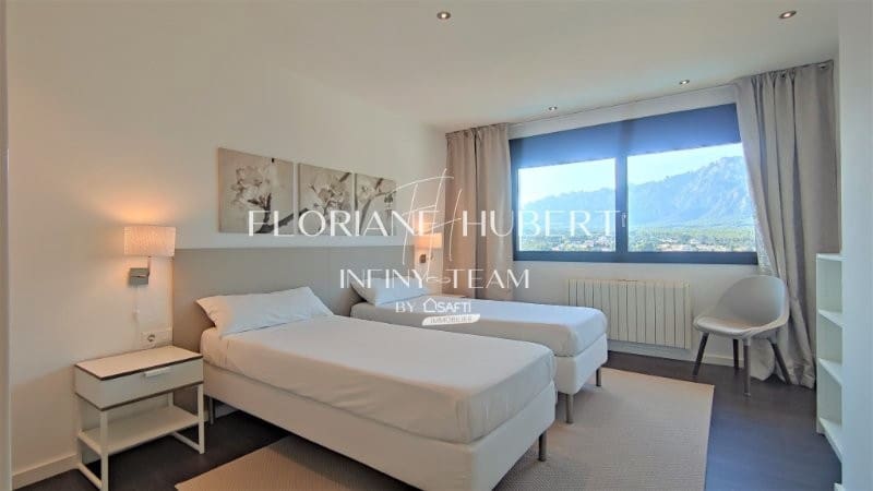 5 bedroom Villa for sale in Collbato with pool garage - € 650,000 (Ref: 9595093)