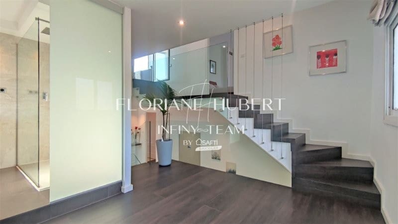 5 bedroom Villa for sale in Collbato with pool garage - € 650,000 (Ref: 9595093)