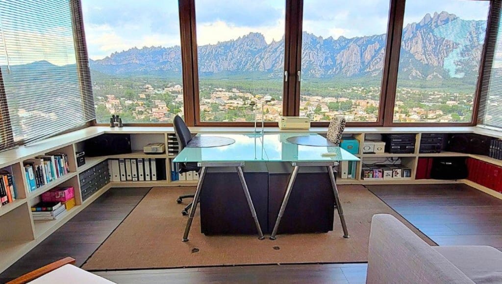 5 bedroom Villa for sale in Collbato with pool garage - € 650,000 (Ref: 9595093)