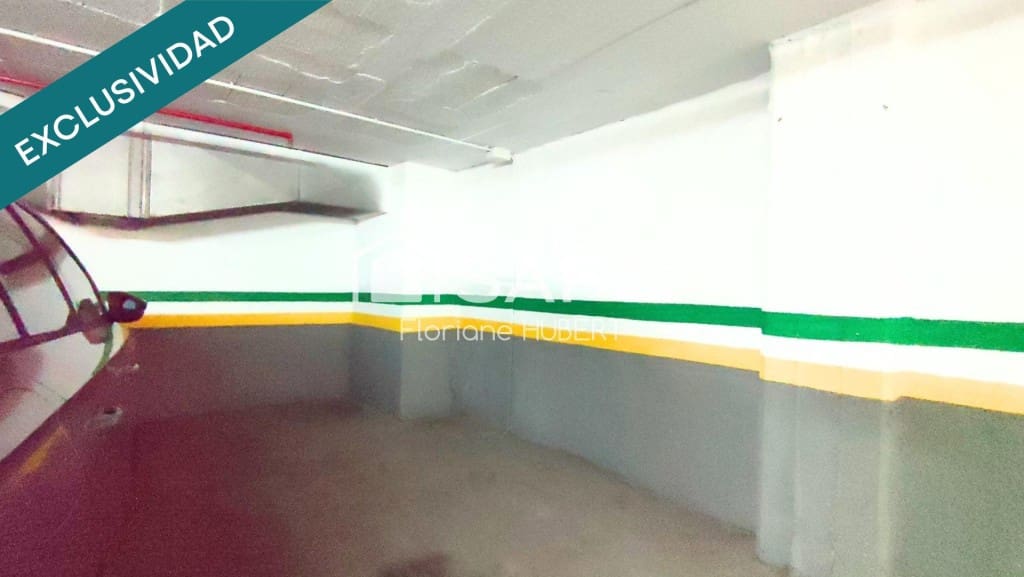 Garage til salg i Barcelona by - € 14.000 (Ref: 9595094)