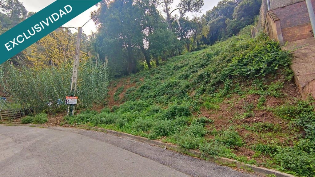 Działka budowlana na sprzedaż w Cervello - 75 000 € (Ref: 9595100)