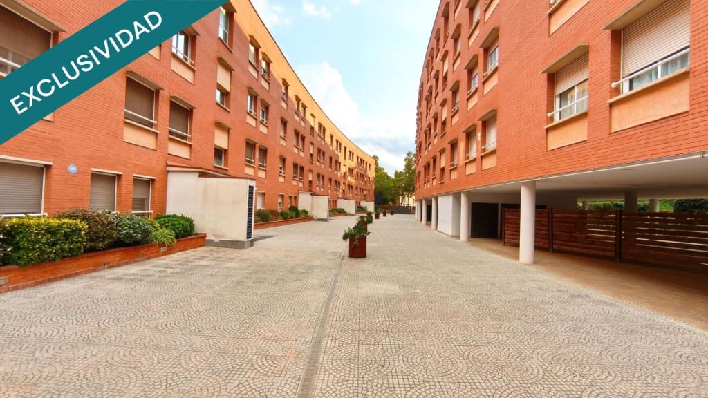 4 Zimmer Apartment zu verkaufen in Molins de Rei mit Pool - 490.000 € (Ref: 9595101)