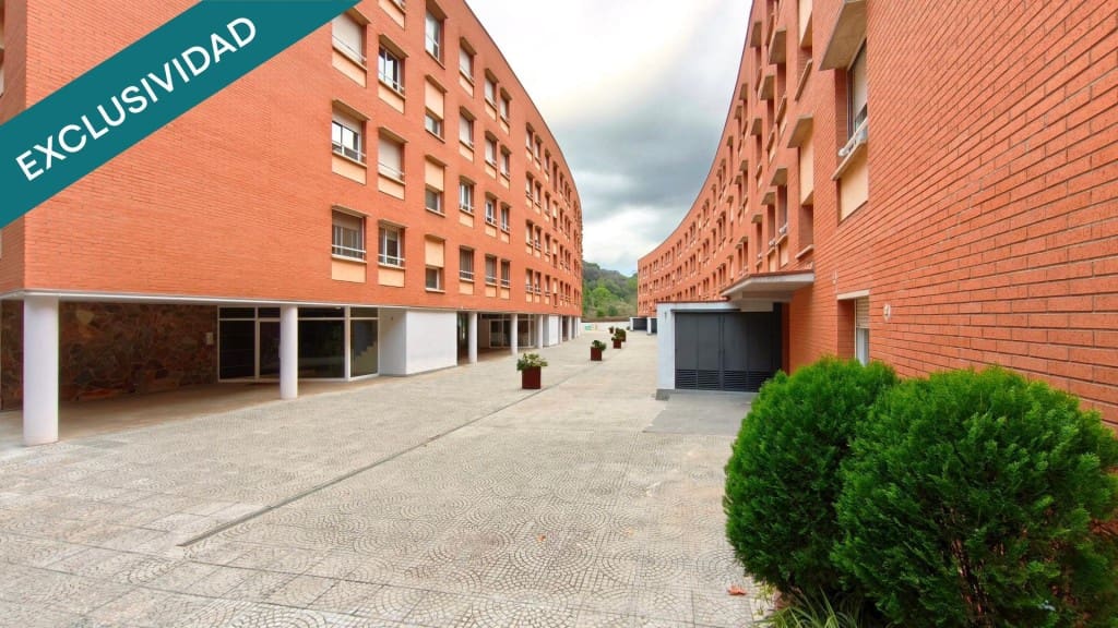 4 Zimmer Apartment zu verkaufen in Molins de Rei mit Pool - 490.000 € (Ref: 9595101)