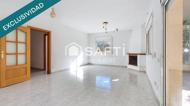 4 slaapkamer Villa te koop in Segur de Calafell, Calafell met zwembad garage - € 280.000 (Ref: 9595105)
